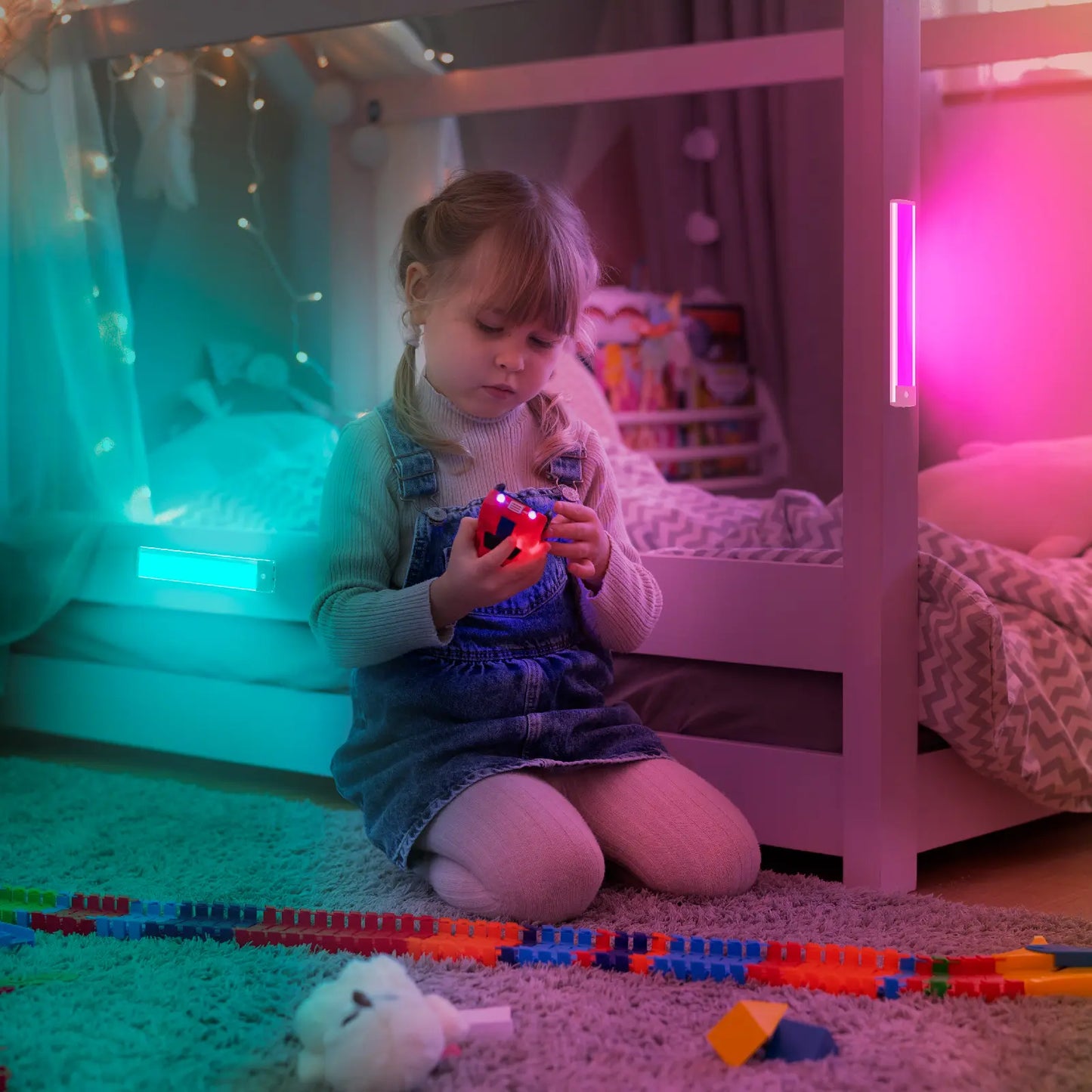 Magnetic Motion Accent Light